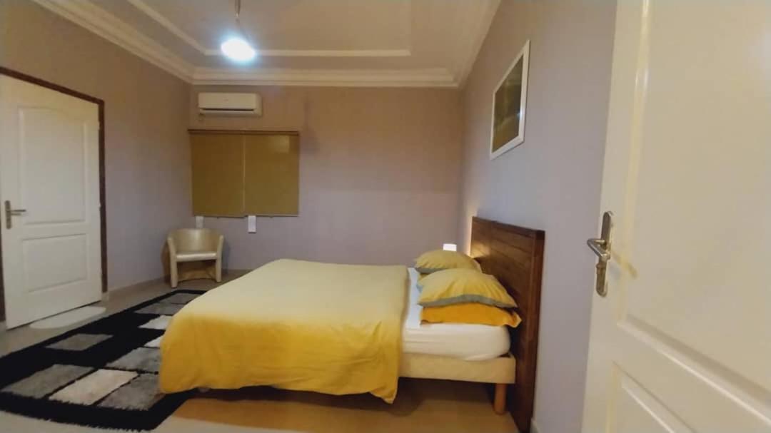 Belle Maison Familiale Spacieuse A Dakar Senegal Home Teranga Mbao Exteriér fotografie